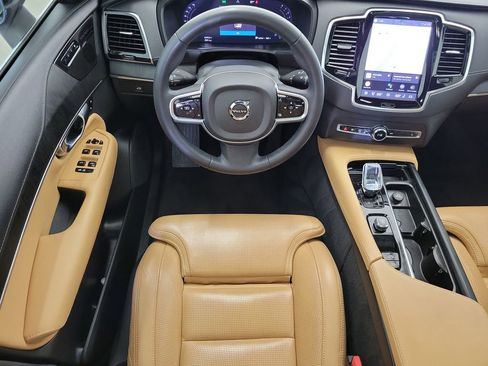 Used 2023 Volvo XC90 B6 Ultimate AWD/4WD image 18