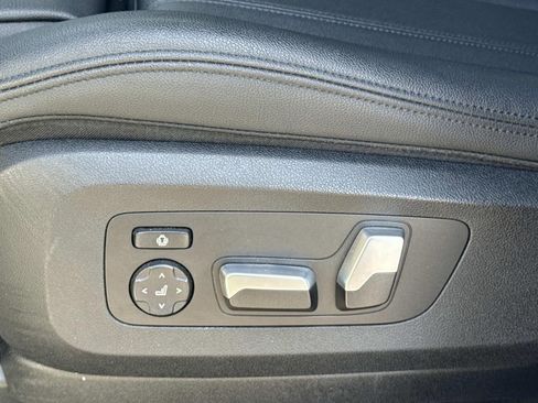 Used 2019 BMW X5 xDrive40i w/ Convenience Package AWD/4WD image 17