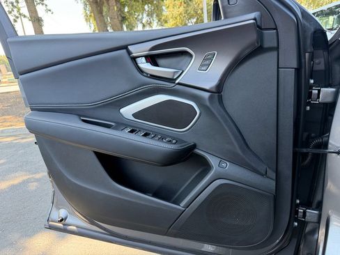 Certified 2025 Acura RDX SH-AWD image 13