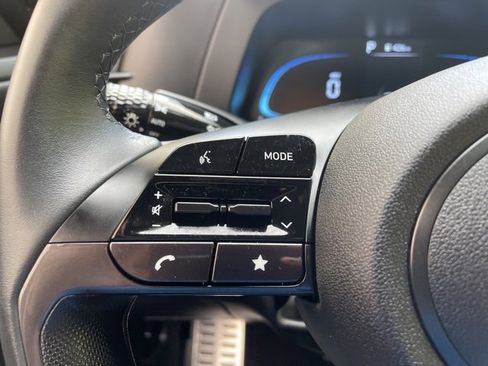 Used 2025 Hyundai Elantra Sport image 15