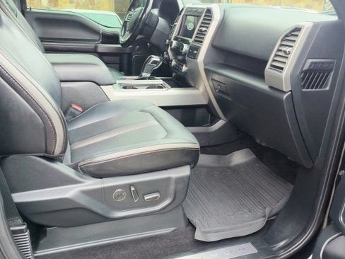 Used 2019 Ford F150 Platinum w/ Equipment Group 701A Luxury AWD/4WD image 11
