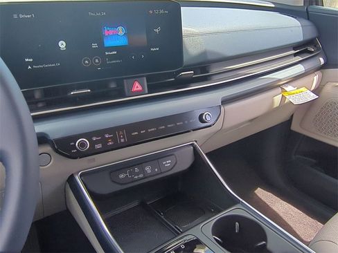 New 2026 Kia Carnival SX image 20