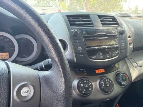 Used 2011 Toyota RAV4 4WD V6 w/ Tow Prep Pkg image 5