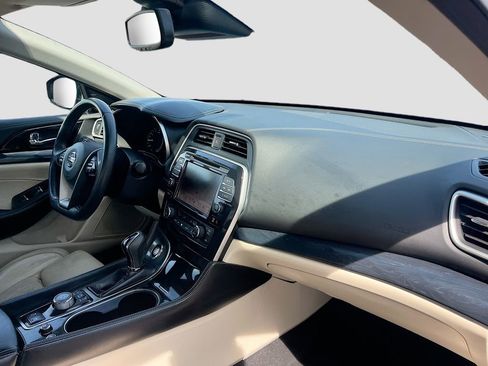 Used 2022 Nissan Maxima Platinum w/ Sport Mat Group FWD image 30