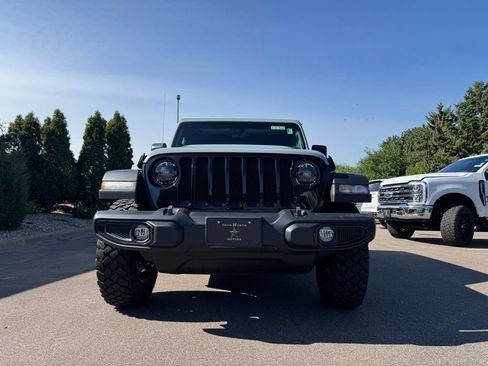 Used 2023 Jeep Wrangler Unlimited Sport AWD/4WD image 5