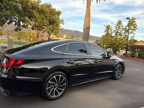Used 2021 Hyundai Sonata Limited w/ Preferred Accessory Package FWD image 15