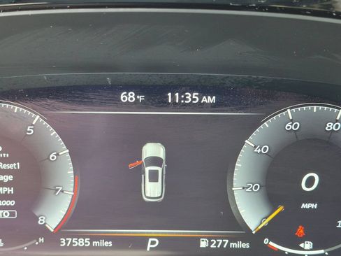 Used 2023 INFINITI QX60 Sensory w/ Cargo Package AWD/4WD image 14