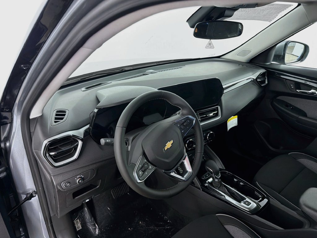 New 2026 Chevrolet TrailBlazer LT w/ LT Cold Weather Package AWD/4WD image 9