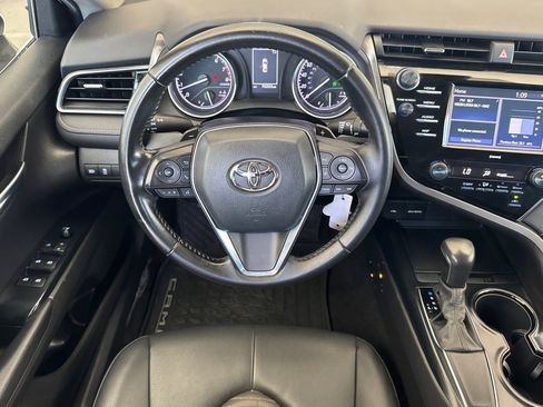 Certified 2020 Toyota Camry SE FWD image 13