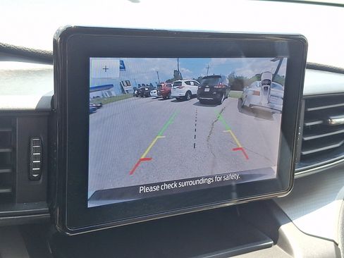Used 2020 Ford Explorer XLT w/ Class III Trailer Tow Package AWD/4WD image 18