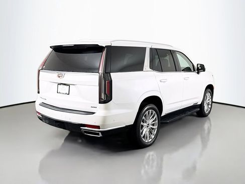Used 2023 Cadillac Escalade Premium Luxury image 7