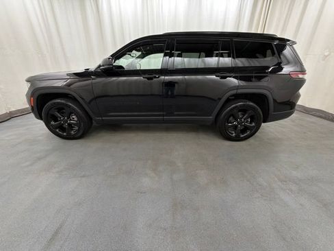 Used 2023 Jeep Grand Cherokee L Laredo AWD/4WD image 3