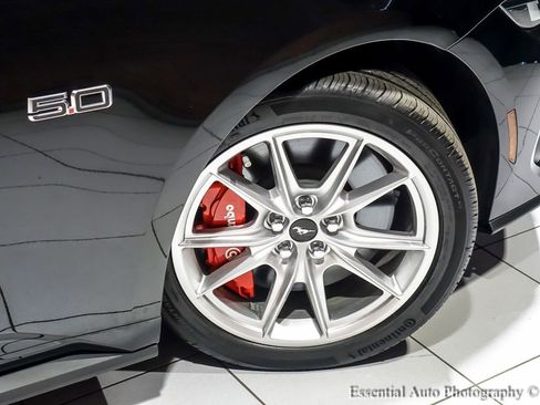 Used 2024 Ford Mustang GT Premium RWD image 13