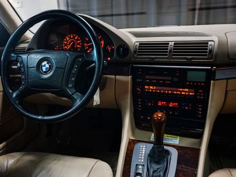 Used 1999 BMW 740iL image 40