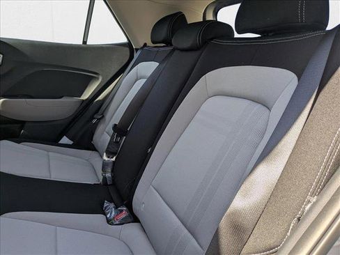 New 2025 Hyundai Venue SEL image 19