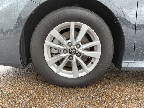 Used 2026 Toyota Camry LE FWD image 15