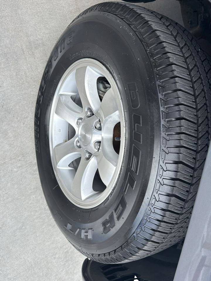 Used 2005 Toyota 4Runner SR5 AWD/4WD image 19