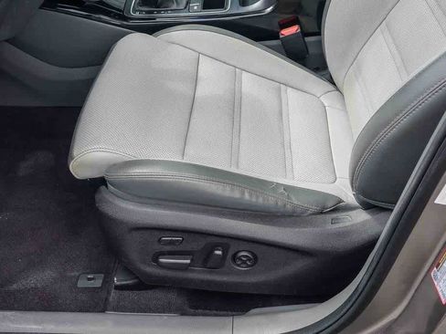 Used 2017 Kia Sorento SX image 20