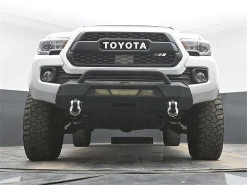 Used 2020 Toyota Tacoma TRD Sport w/ TRD Premium Sport Package image 43