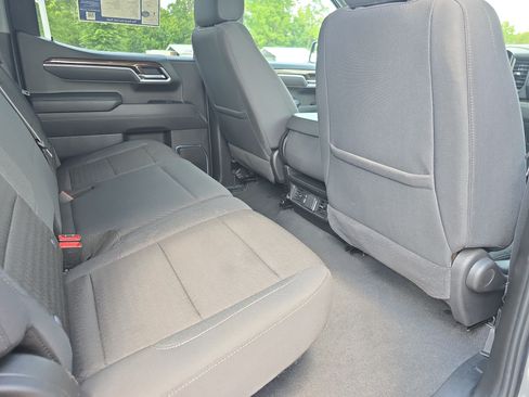 Used 2025 Chevrolet Silverado 1500 LT RWD image 11