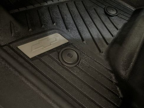 Used 2018 Chevrolet Silverado 1500 LT w/ All Star Edition AWD/4WD image 26