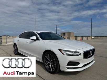 Used 2020 Volvo S90 T6 Momentum w/ Protection Package Premier