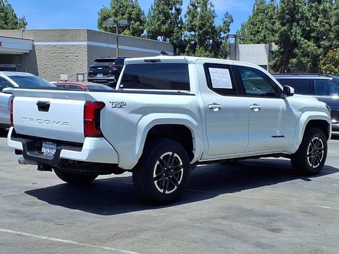 Used 2025 Toyota Tacoma TRD Sport RWD image 5