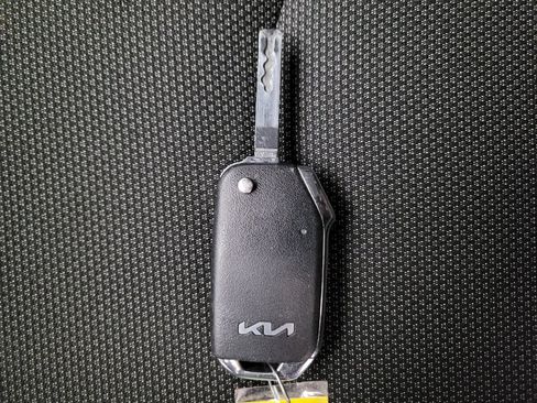 Used 2023 Kia Forte LXS w/ LXS Technology Package FWD image 32