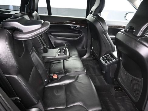 Used 2019 Volvo XC90 T6 Momentum w/ Protection Package Premier AWD/4WD image 35