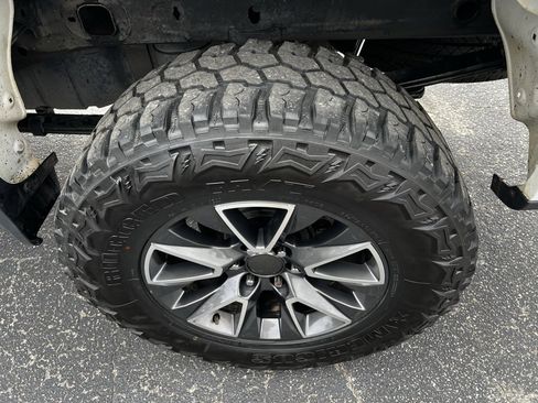 Used 2021 Chevrolet Silverado 1500 LT w/ Work Truck Package image 31