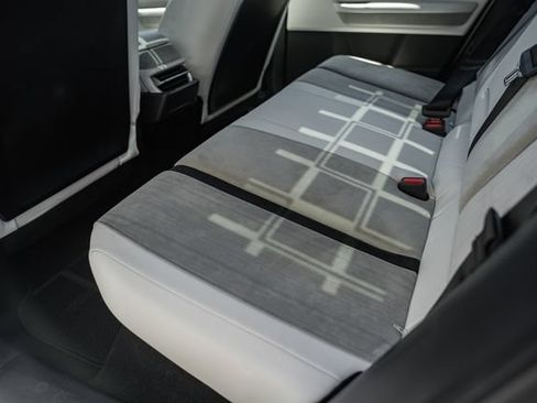 Used 2023 Fisker Ocean Extreme AWD/4WD image 29