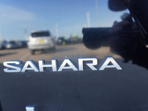 Used 2018 Jeep Wrangler Unlimited Sahara image 33