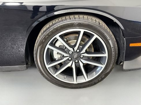 Used 2023 Dodge Challenger R/T w/ Plus Package image 30