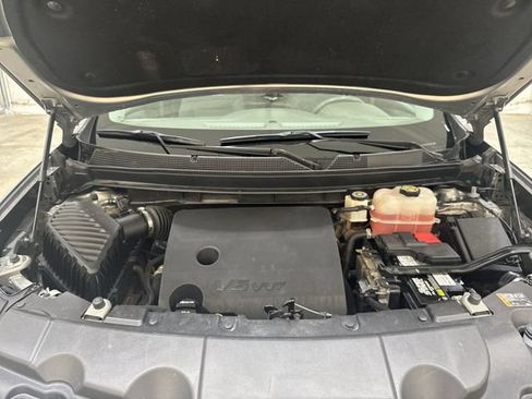 Used 2019 Chevrolet Traverse LT FWD image 30