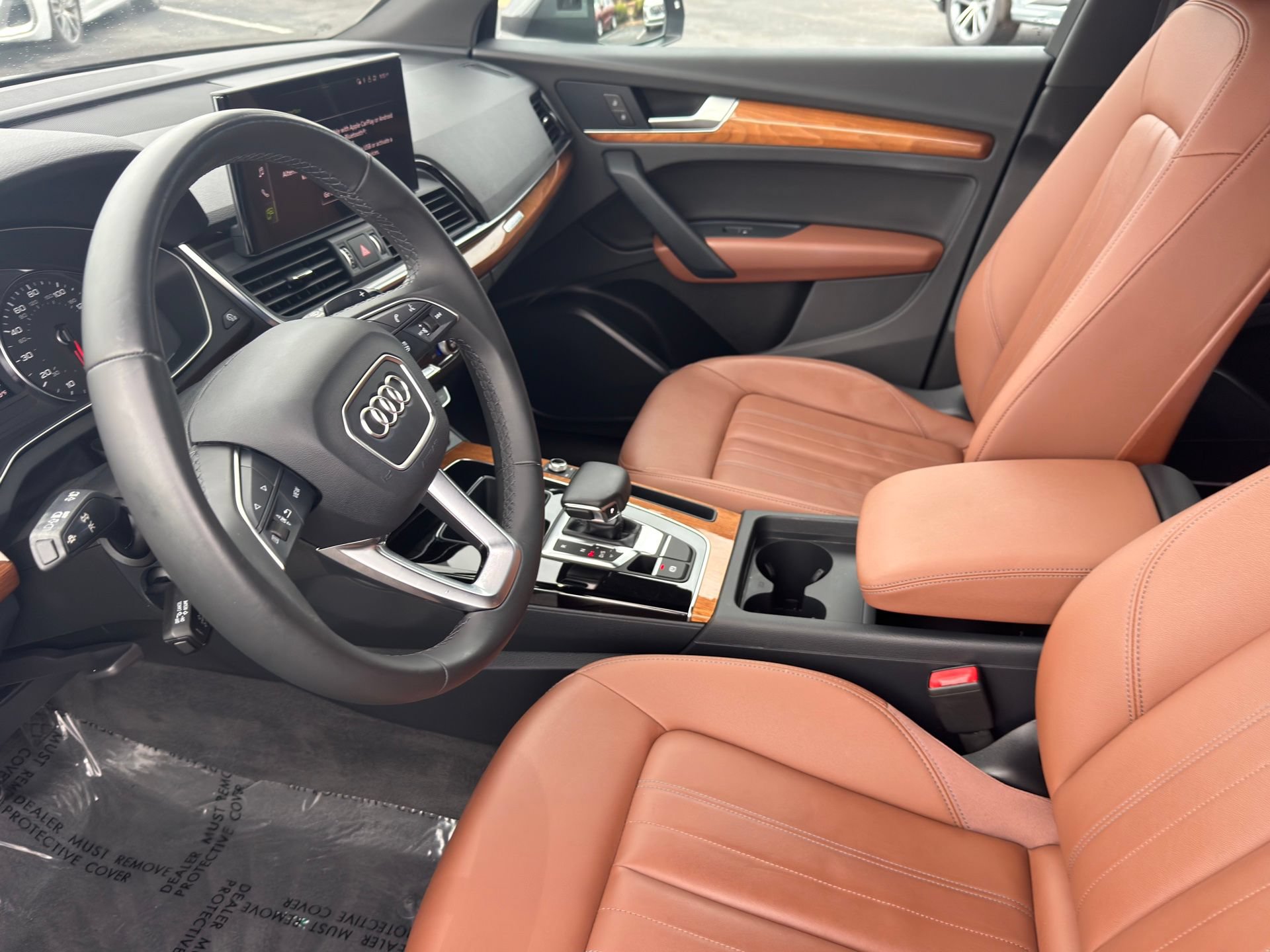Used 2023 Audi Q5 2.0T Premium w/ Convenience Package AWD/4WD image 9