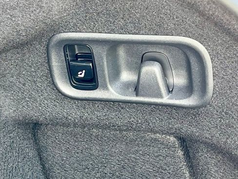 Certified 2024 Mercedes-Benz C 300 4MATIC Sedan image 39