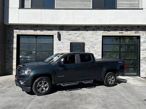 Used 2017 Chevrolet Colorado Z71 AWD/4WD image 7