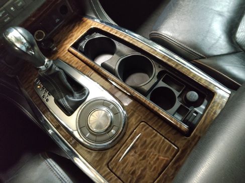 Used 2017 Nissan Armada Platinum w/ Captain Seat Package image 26