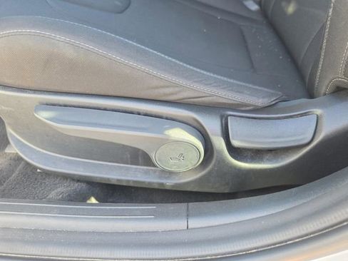 Used 2024 Hyundai Elantra SEL FWD image 22
