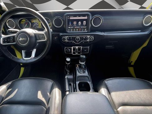 Used 2023 Jeep Wrangler Sahara w/ Cold Weather Group image 15