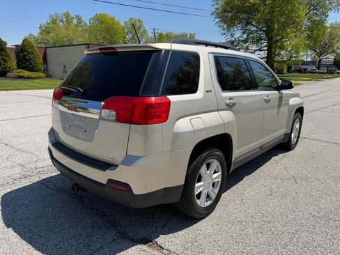 Used 2013 GMC Terrain SLT AWD/4WD image 3
