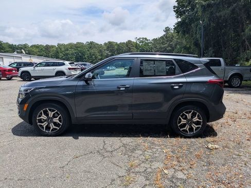 Used 2021 Kia Seltos EX AWD/4WD image 7