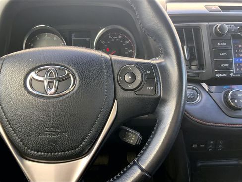 Used 2016 Toyota RAV4 SE FWD image 25