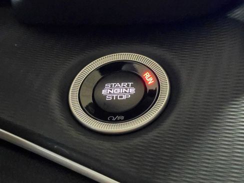 New 2025 Jeep Grand Cherokee L Laredo image 32