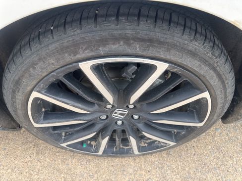 Used 2025 Honda Accord Touring image 10