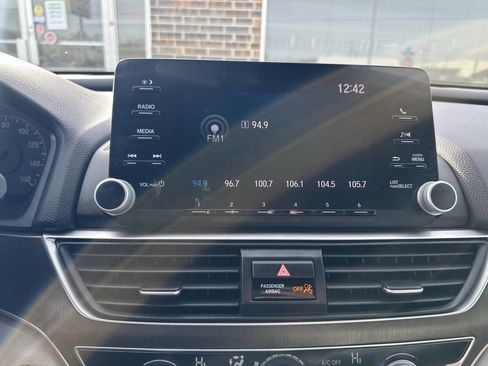 Used 2019 Honda Accord LX image 19