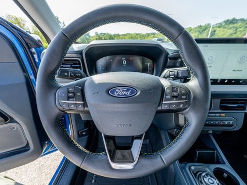 New 2025 Ford Maverick Lobo AWD/4WD image 32