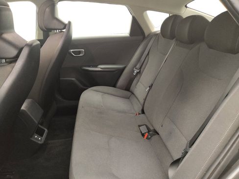 Used 2025 Kia K4 FWD image 18