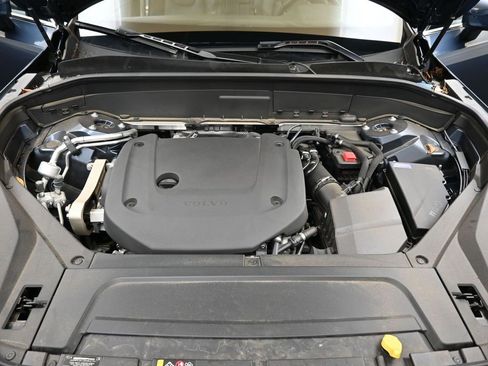 Certified 2024 Volvo XC90 B6 Plus w/ Protection Package Premier image 10