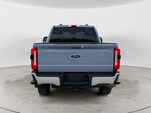 Certified 2025 Ford F350 Lariat w/ FX4 Off-Road Package AWD/4WD image 4